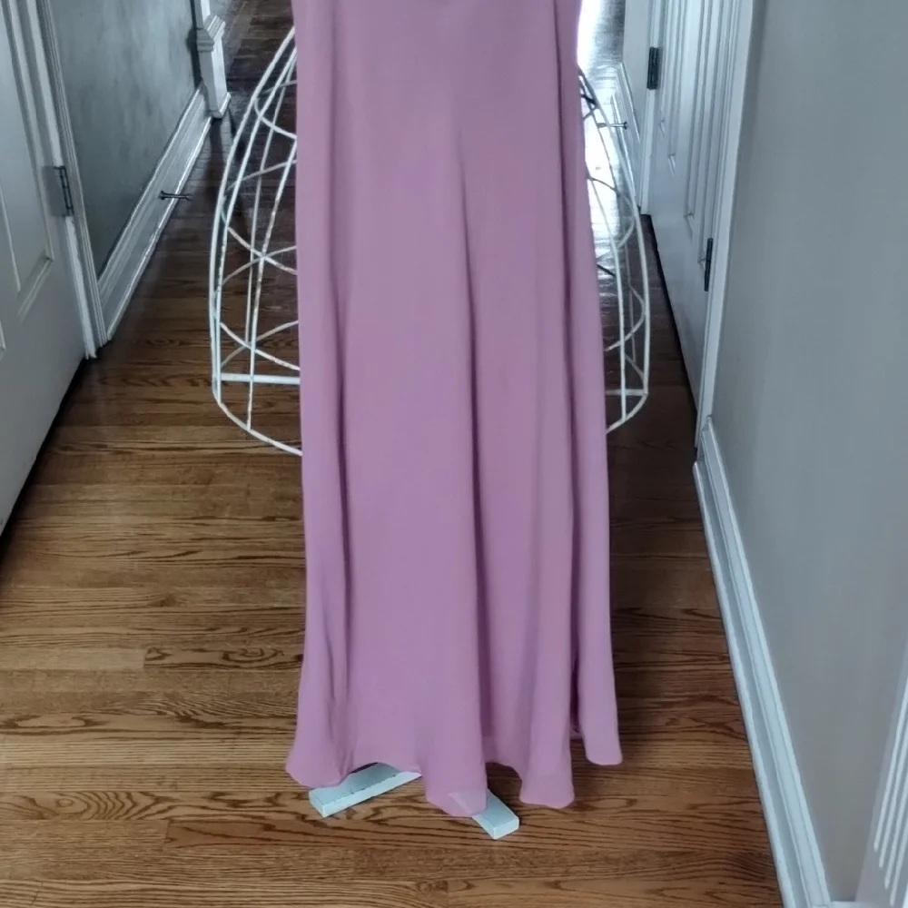 Elegant Pink BCBG Sleeveless Dress - Picture 5 of 16